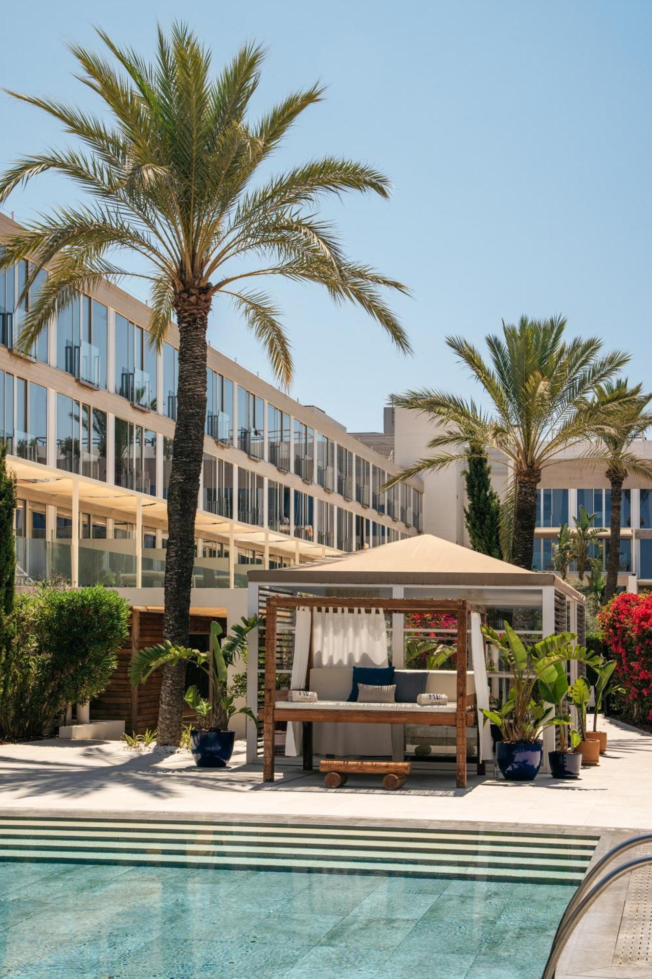 Me Ibiza - The Leading Hotels Of The World Санта-Еулалія-дель-Ріо Екстер'єр фото