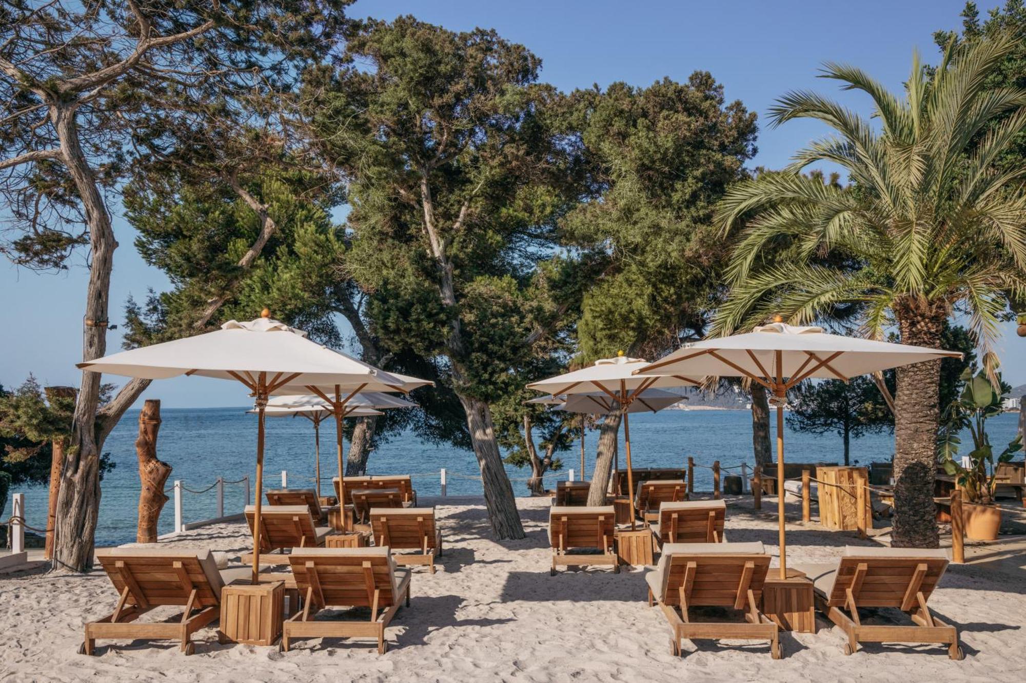 Me Ibiza - The Leading Hotels Of The World Санта-Еулалія-дель-Ріо Екстер'єр фото