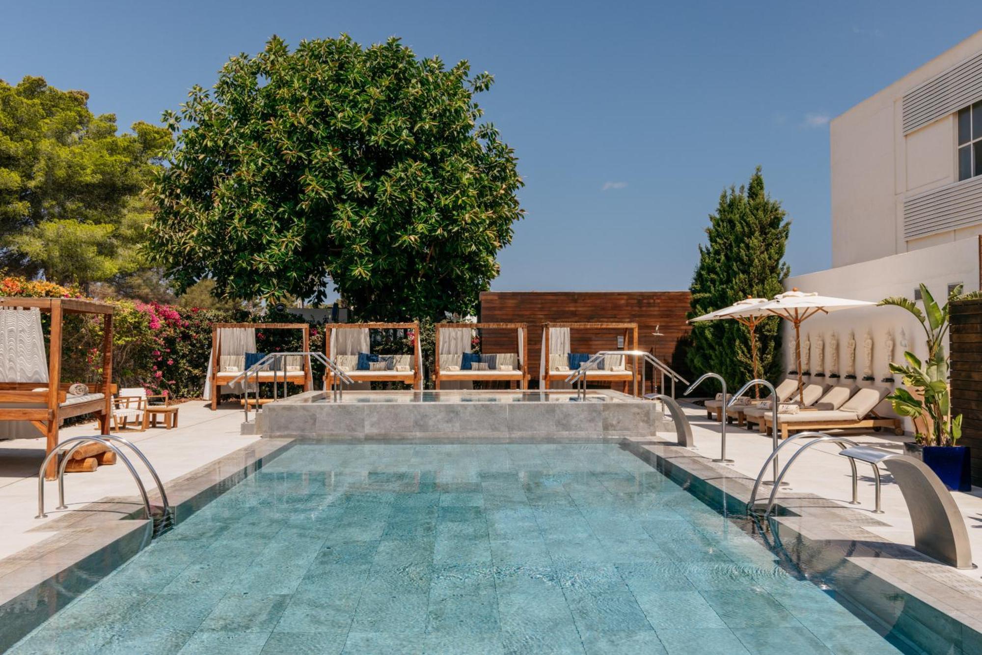 Me Ibiza - The Leading Hotels Of The World Санта-Еулалія-дель-Ріо Екстер'єр фото